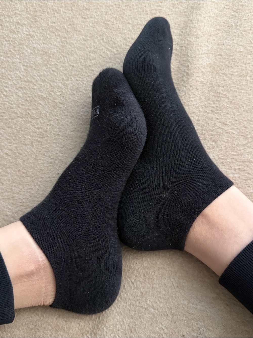 Black no show socks / black ankle socks